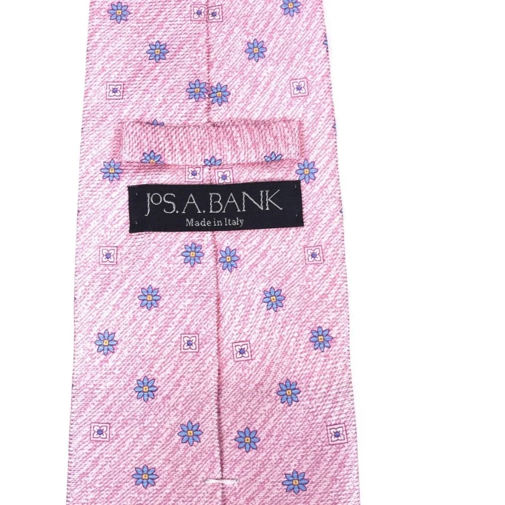 JOS. A. BANK Pink Purple Floral Flower Pattern Elegant 100% Silk Italian Necktie